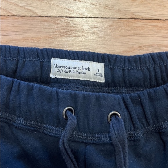 Abercrombie & Fitch women Dark Blue Sweatpants size S good condition pants - Picture 4 of 6